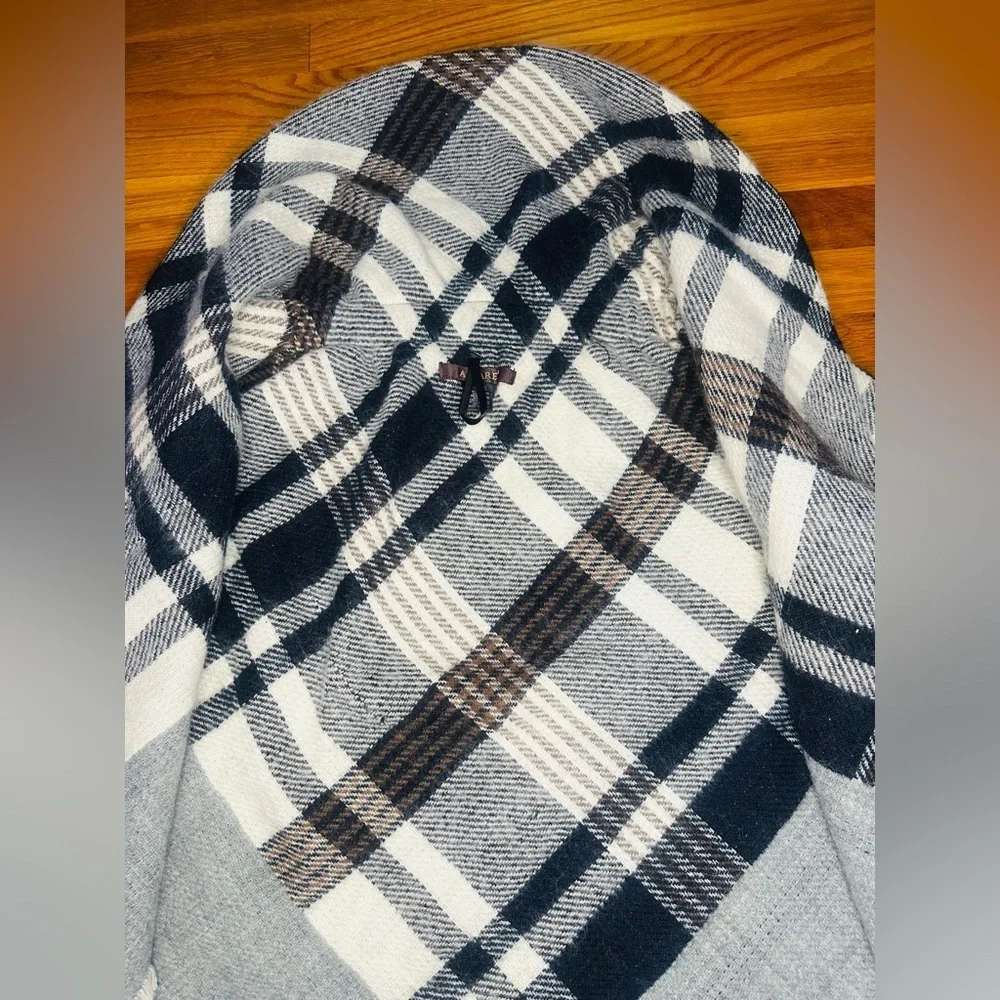 Altare Plaid Hooded Poncho Shawl Wrap with Toggle Closure – One Size